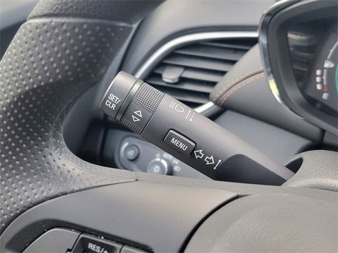 Certified 2022 Chevrolet Trax LS w/ Tint and Cruise Package image 35