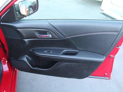 Used 2017 Honda Accord Sport Special Edition image 19