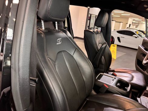 Used 2019 Chrysler Pacifica Touring-L Plus image 14