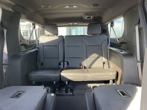 Used 2022 GMC Yukon XL Denali image 22