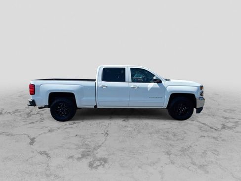 Used 2018 Chevrolet Silverado 1500 LT w/ LT Fleet Convenience Package AWD/4WD image 9