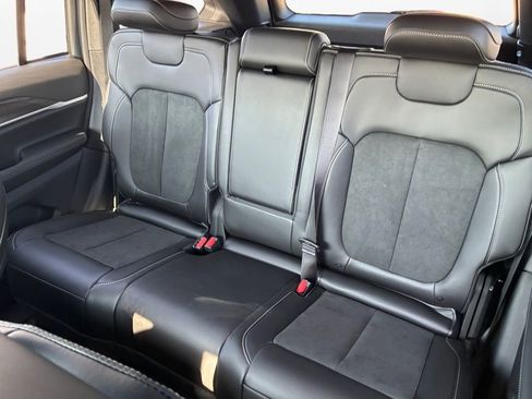 New 2026 Jeep Grand Cherokee Altitude image 22