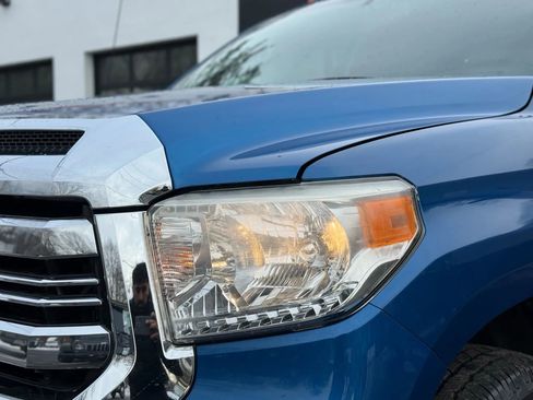 Used 2017 Toyota Tundra SR5 w/ TRD Off Road Package image 29