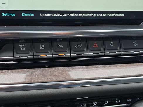 Used 2024 Chevrolet Silverado 2500 LTZ w/ LTZ Plus Package image 29