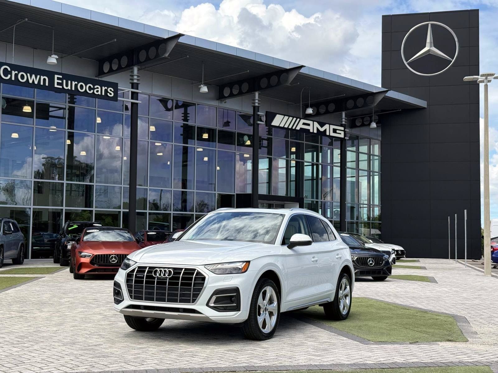 Used 2021 Audi Q5 Prestige AWD/4WD image 1