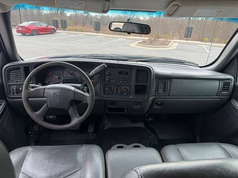 Used 2007 Chevrolet Silverado 2500 W/T image 21
