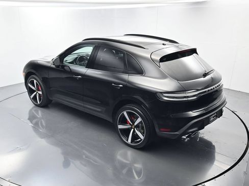 Certified 2023 Porsche Macan S AWD/4WD image 36