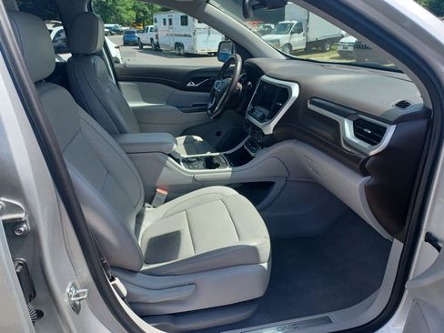 Used 2020 GMC Acadia SLT FWD image 20