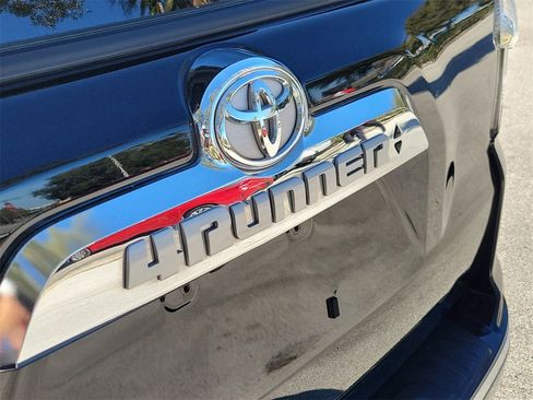 Used 2024 Toyota 4Runner Limited image 6