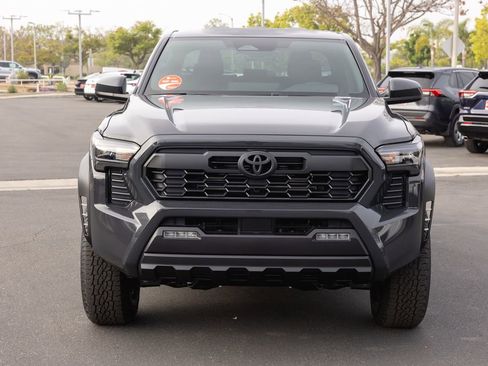 New 2026 Toyota Tacoma TRD Off-Road image 2