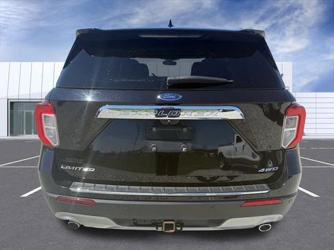 Used 2021 Ford Explorer Limited w/ Equipment Group 301A image 12