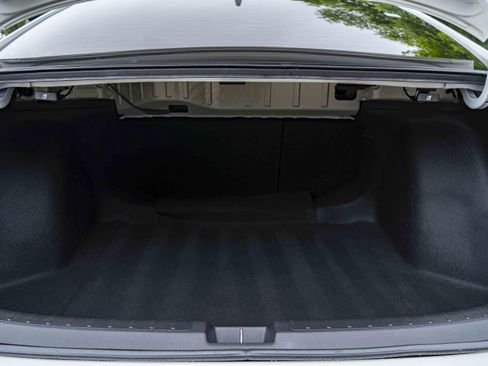 Used 2025 Honda Civic Sport image 39