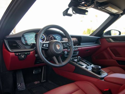 Certified 2024 Porsche 911 Targa 4S AWD/4WD image 4