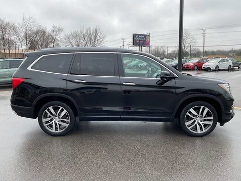Used 2016 Honda Pilot Touring image 9