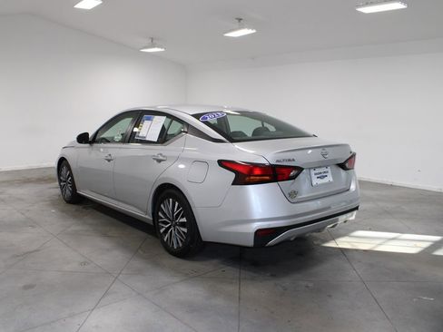 Used 2023 Nissan Altima 2.5 SV image 7