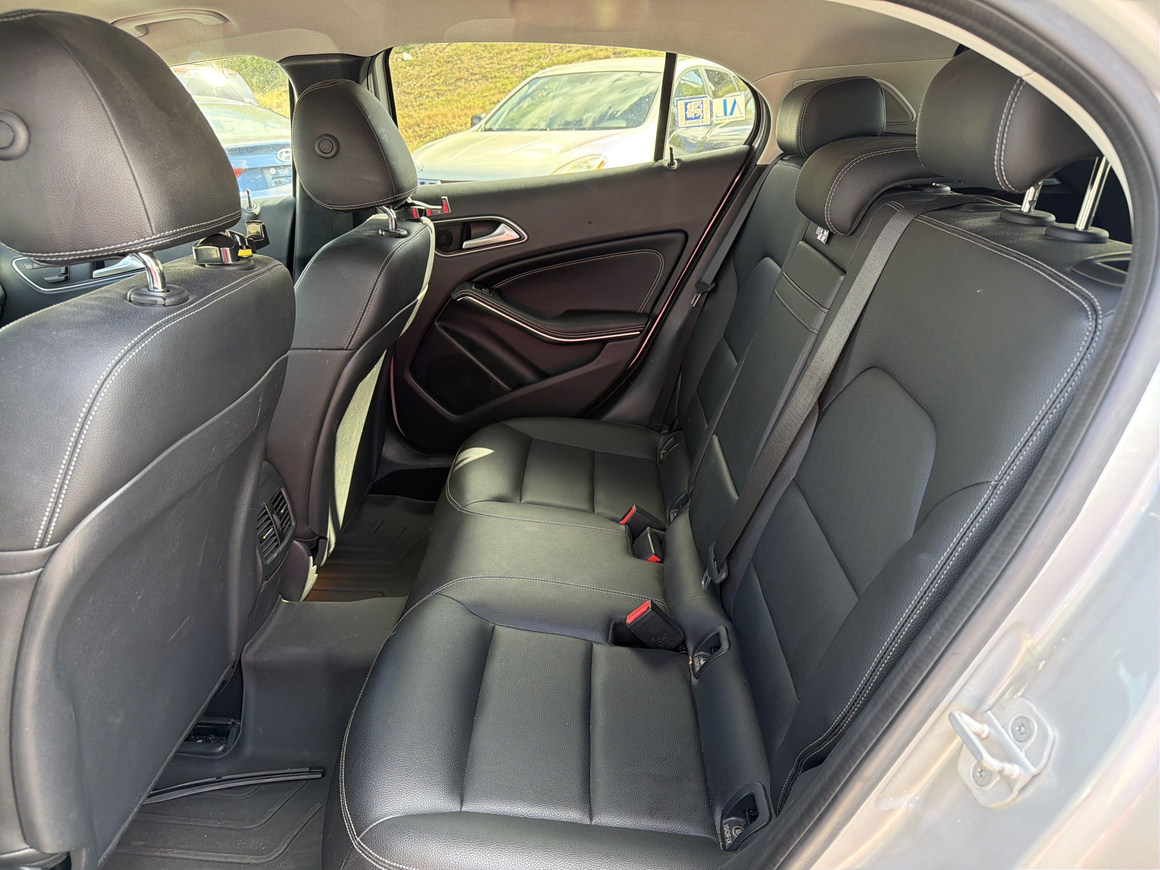 Used 2015 Mercedes-Benz GLA 250 4MATIC image 25