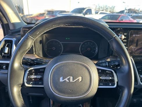 Certified 2022 Kia Sorento X-Line EX image 8