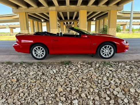 Used 2000 Chevrolet Camaro Z28 w/ SS Performance/Appearance Pkg RWD image 28