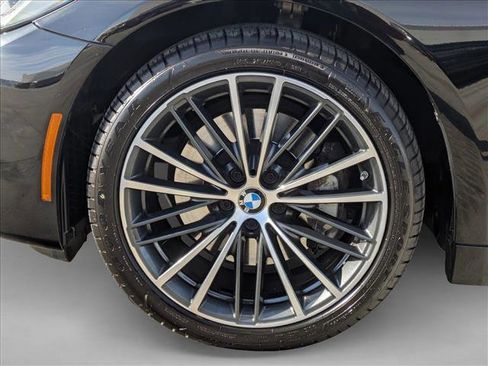 Used 2023 BMW 530i xDrive w/ Premium Package image 25