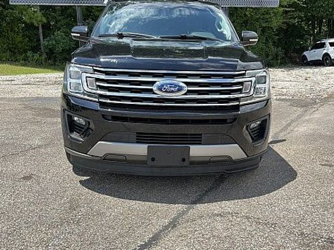 Used 2020 Ford Expedition XLT w/ Equipment Group 202A RWD image 2