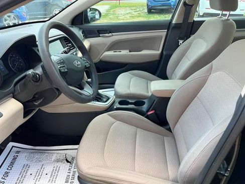 Used 2019 Hyundai Elantra SEL FWD image 14