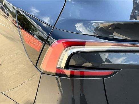 Used 2024 Tesla Model 3 Standard Range image 27
