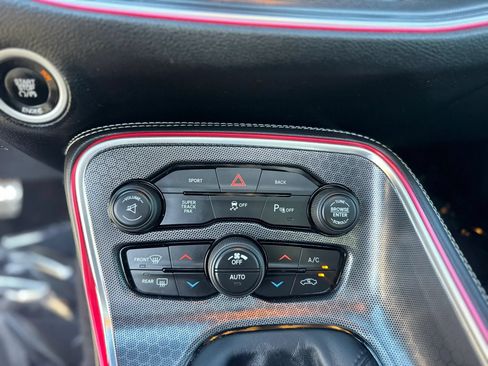 Used 2016 Dodge Challenger R/T Scat Pack RWD image 22