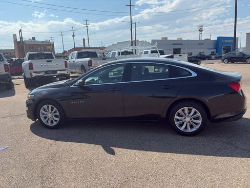 Used 2025 Chevrolet Malibu LT FWD image 15