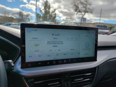 Used 2025 Ford Escape Platinum image 22