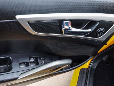 Used 2015 Hyundai Veloster FWD image 27