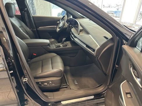 Used 2024 Cadillac XT4 Premium Luxury image 21