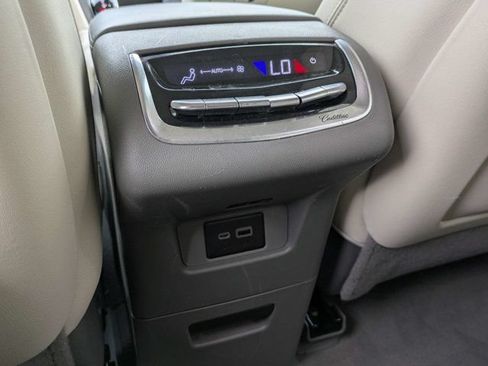 Used 2021 Cadillac XT6 Premium Luxury w/ LPO, Floor Liner Package FWD image 15