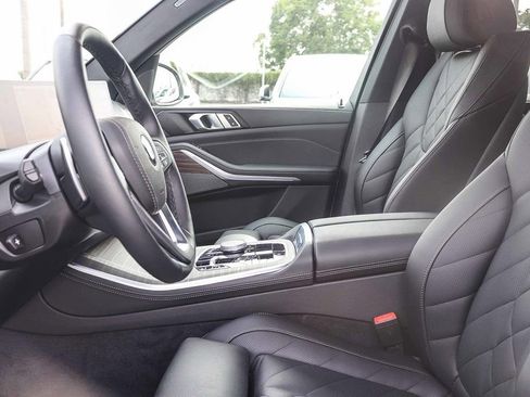 Used 2025 BMW X5 sDrive40i w/ Premium Package image 21