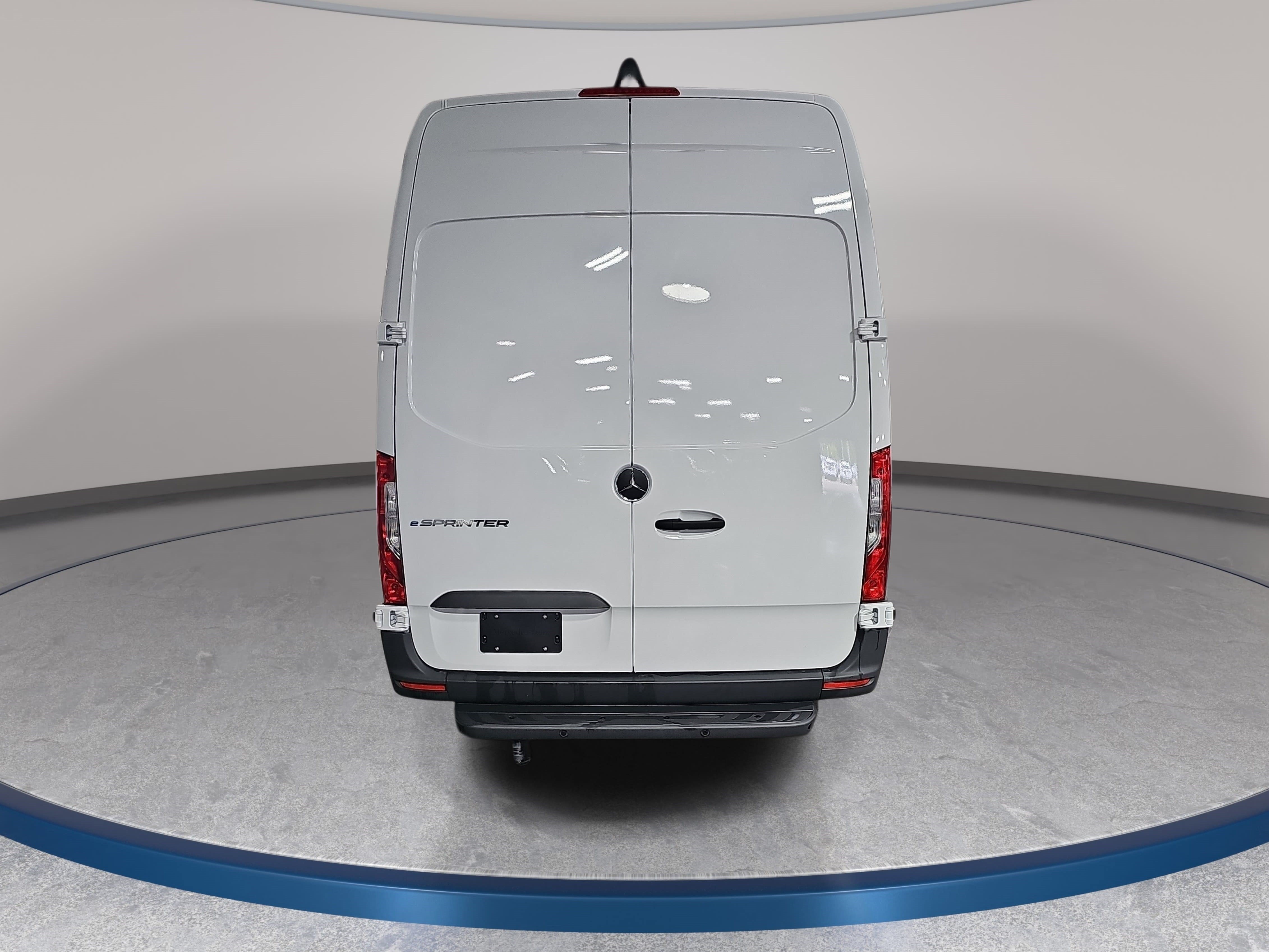 New 2025 Mercedes-Benz eSprinter 170 Cargo image 6