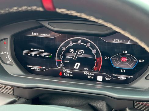 Used 2023 Lamborghini Urus Performante AWD/4WD image 30