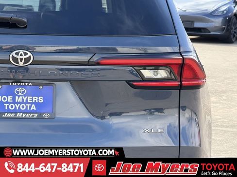 Used 2025 Toyota Grand Highlander FWD image 9
