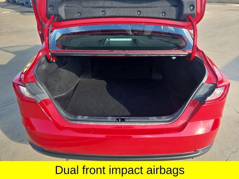 Used 2025 Toyota Camry LE FWD image 30