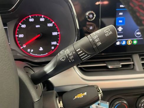 New 2026 Chevrolet Trax RS w/ Sunroof Package FWD image 12