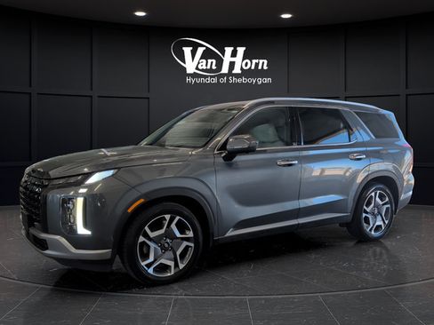 Used 2023 Hyundai Palisade Limited w/ Cargo Package FWD image 3