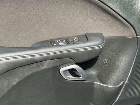 Used 2022 Dodge Challenger R/T image 12