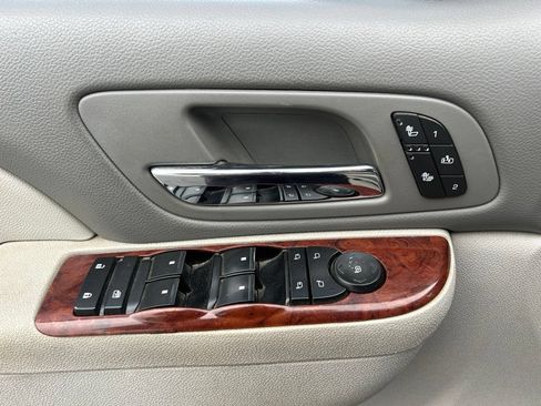 Used 2013 Chevrolet Silverado 1500 LTZ w/ LTZ Plus Package AWD/4WD image 13