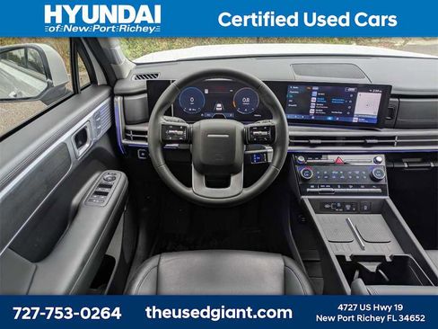 Used 2025 Hyundai Santa Fe Limited image 23