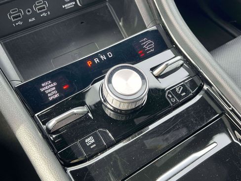 Used 2023 Jeep Grand Cherokee Summit w/ Luxury Tech Group V image 12