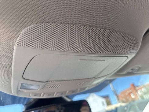 Used 2023 Ford Edge Titanium image 30