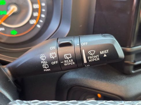 Used 2025 Jeep Wrangler Unlimited Sport AWD/4WD image 39