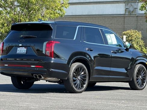 Used 2025 Hyundai Palisade Calligraphy image 4