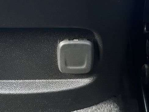 Used 2024 Chevrolet Malibu LT FWD image 36