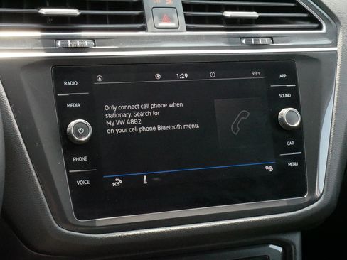 Certified 2023 Volkswagen Tiguan SE FWD image 22