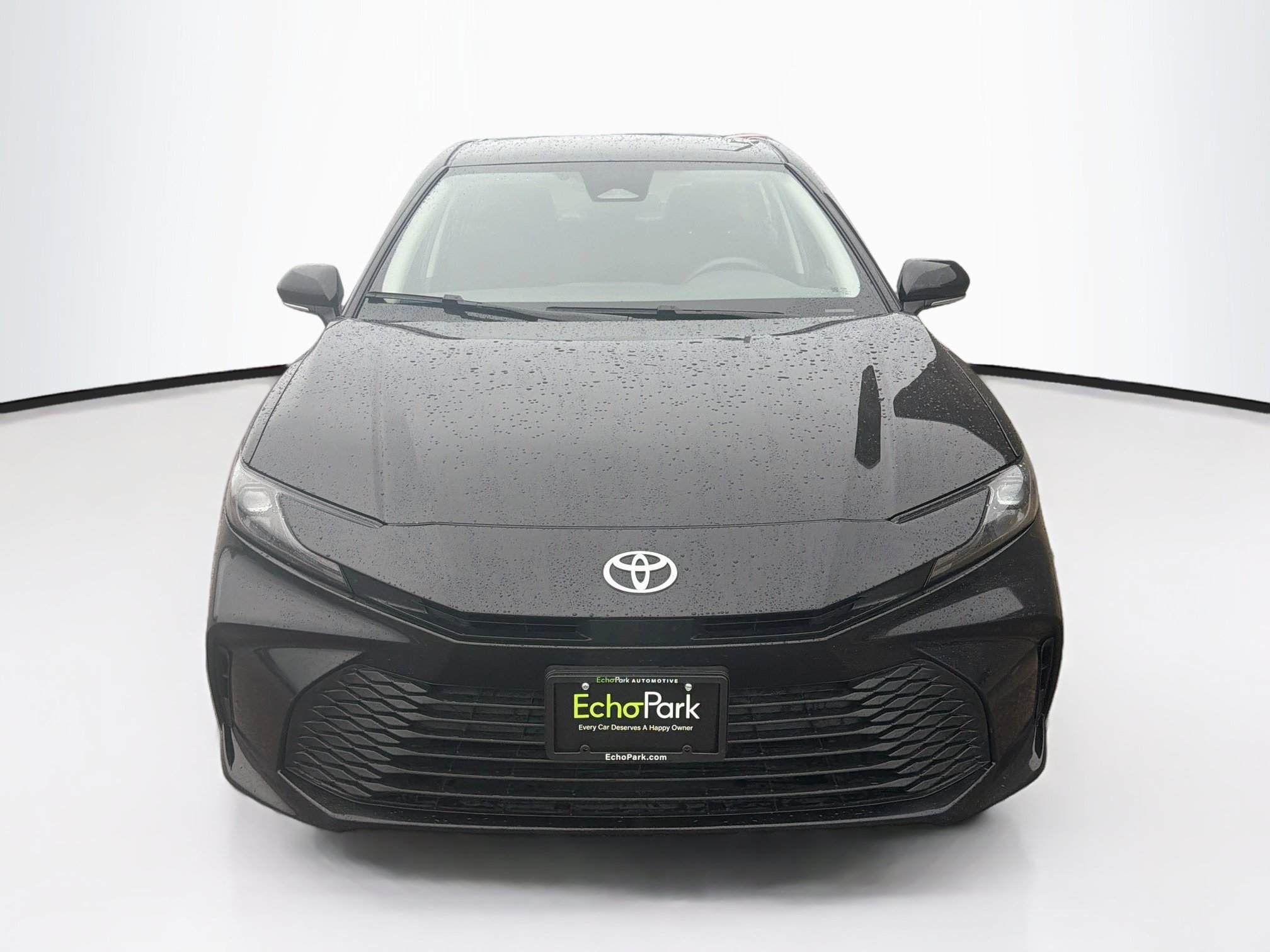 Used 2025 Toyota Camry LE FWD image 2