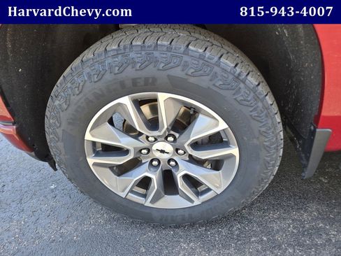 Used 2019 Chevrolet Silverado 1500 RST AWD/4WD image 45
